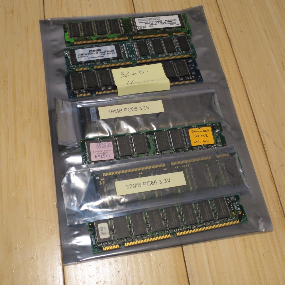 Lot of 7 pieces - 168-pin‎ 66 MHz PC66 RAM Memory - Untested